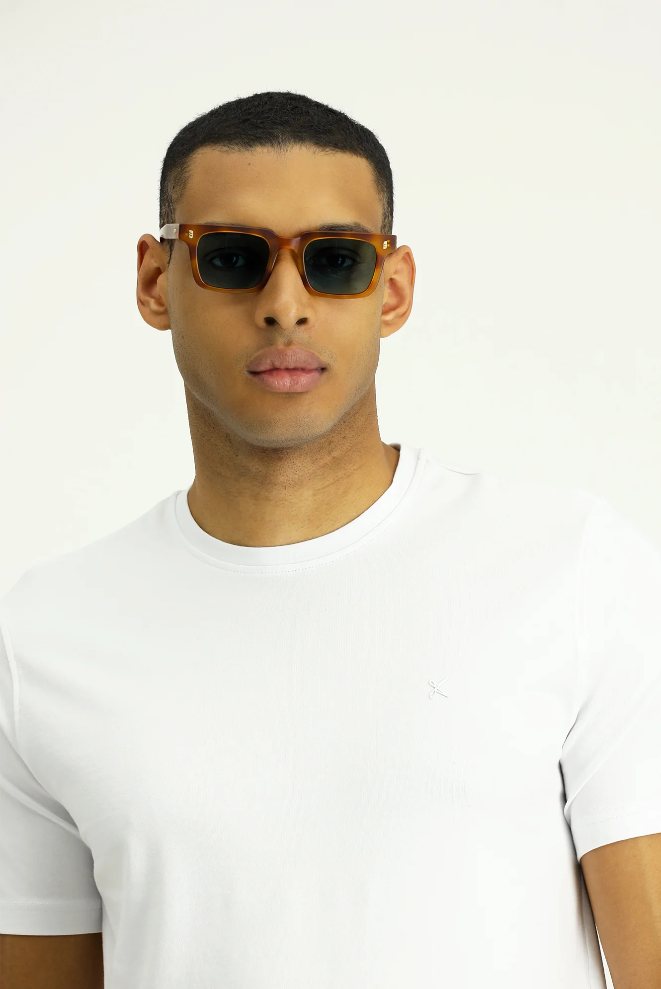 Beyaz Bisiklet Yaka Slim Fit Yumuşak Dokulu Pamuklu Likralı Esnek Tişört - Image 9