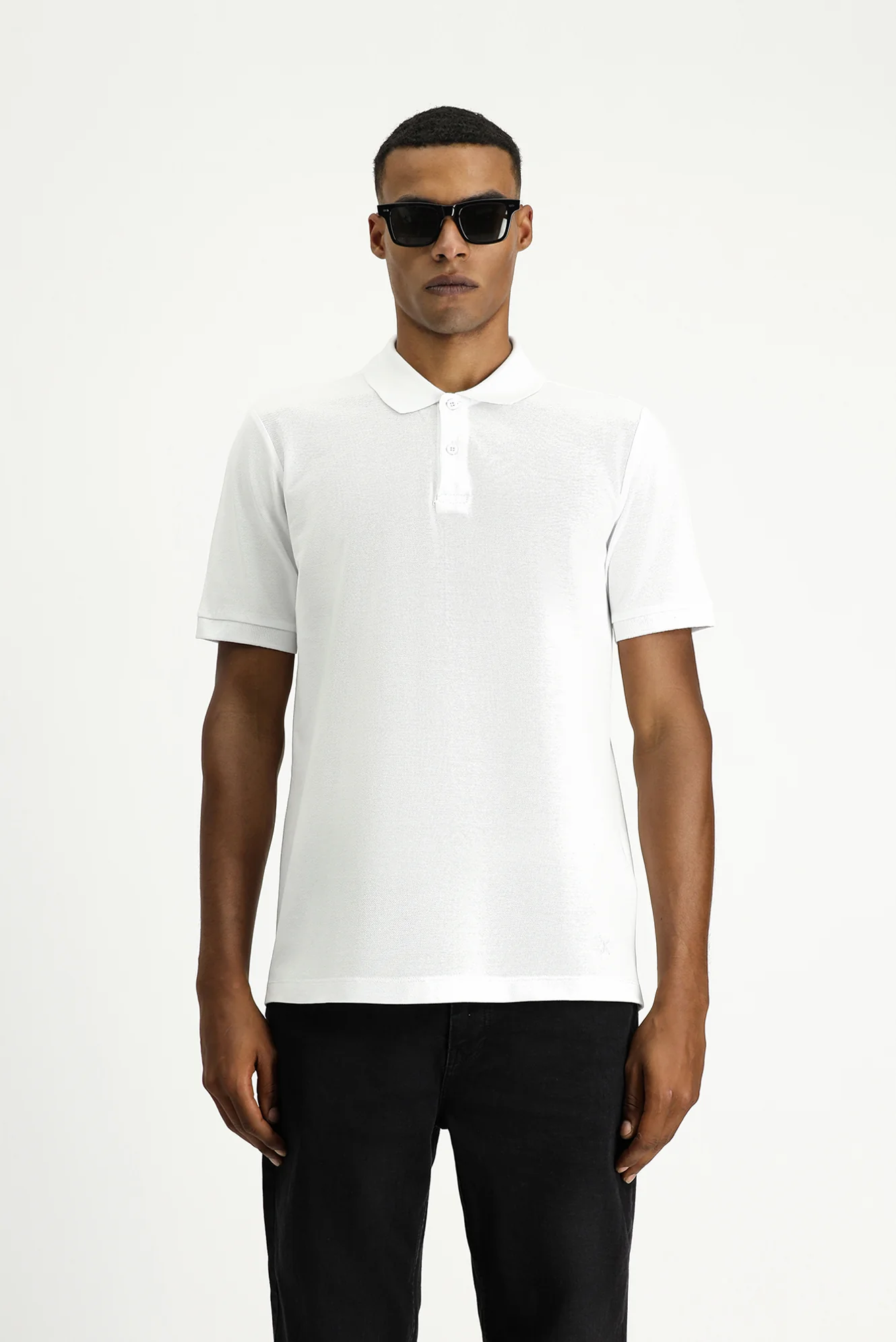 Beyaz Polo Yaka Regular Fit Nakışlı Pamuk Tişört - Image 3