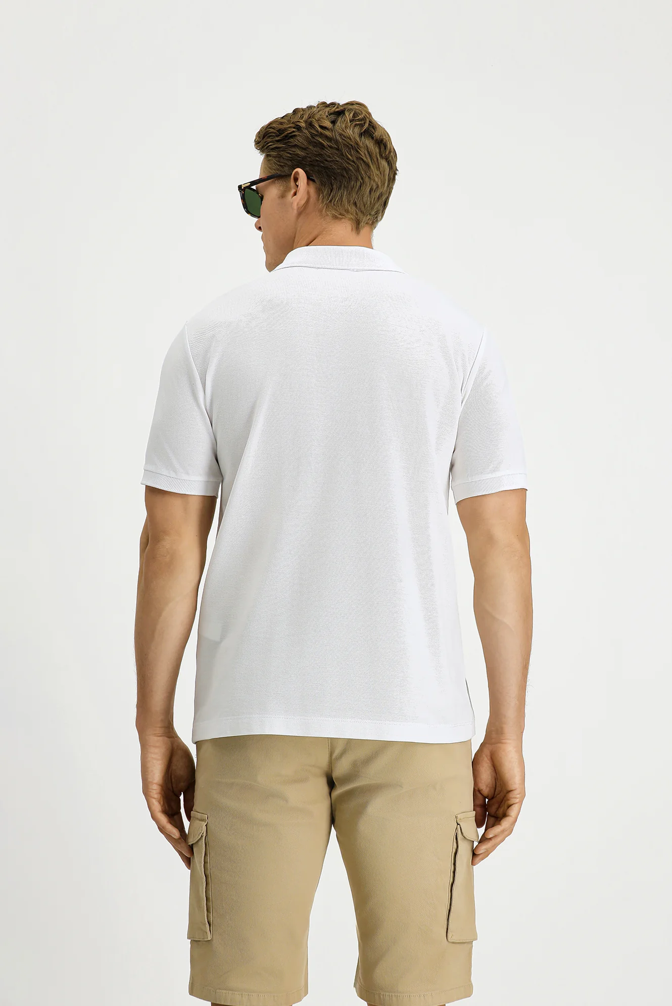 Beyaz Regular Fit Pamuk Nakışlı Cepli Kıvrılmaz Polo Yaka Tişört - Image 5
