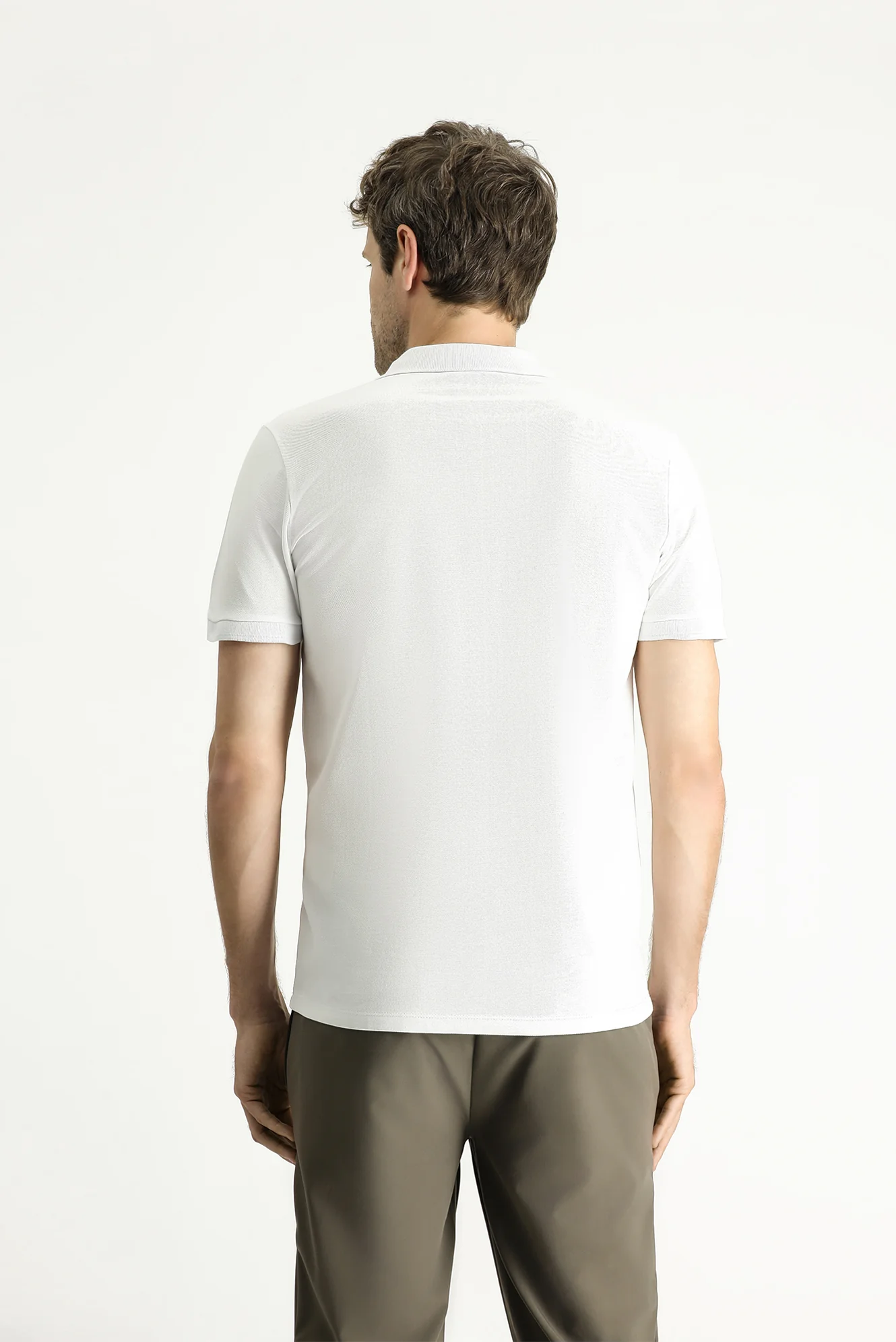Beyaz Polo Yaka Slim Fit Nakışlı %100 Pamuk Tişört - Image 4