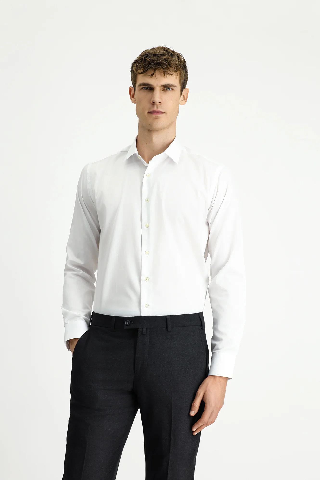 Beyaz Uzun Kol Slim Fit Dar Kesim Klasik Non Iron Pamuklu Gömlek - Image 4