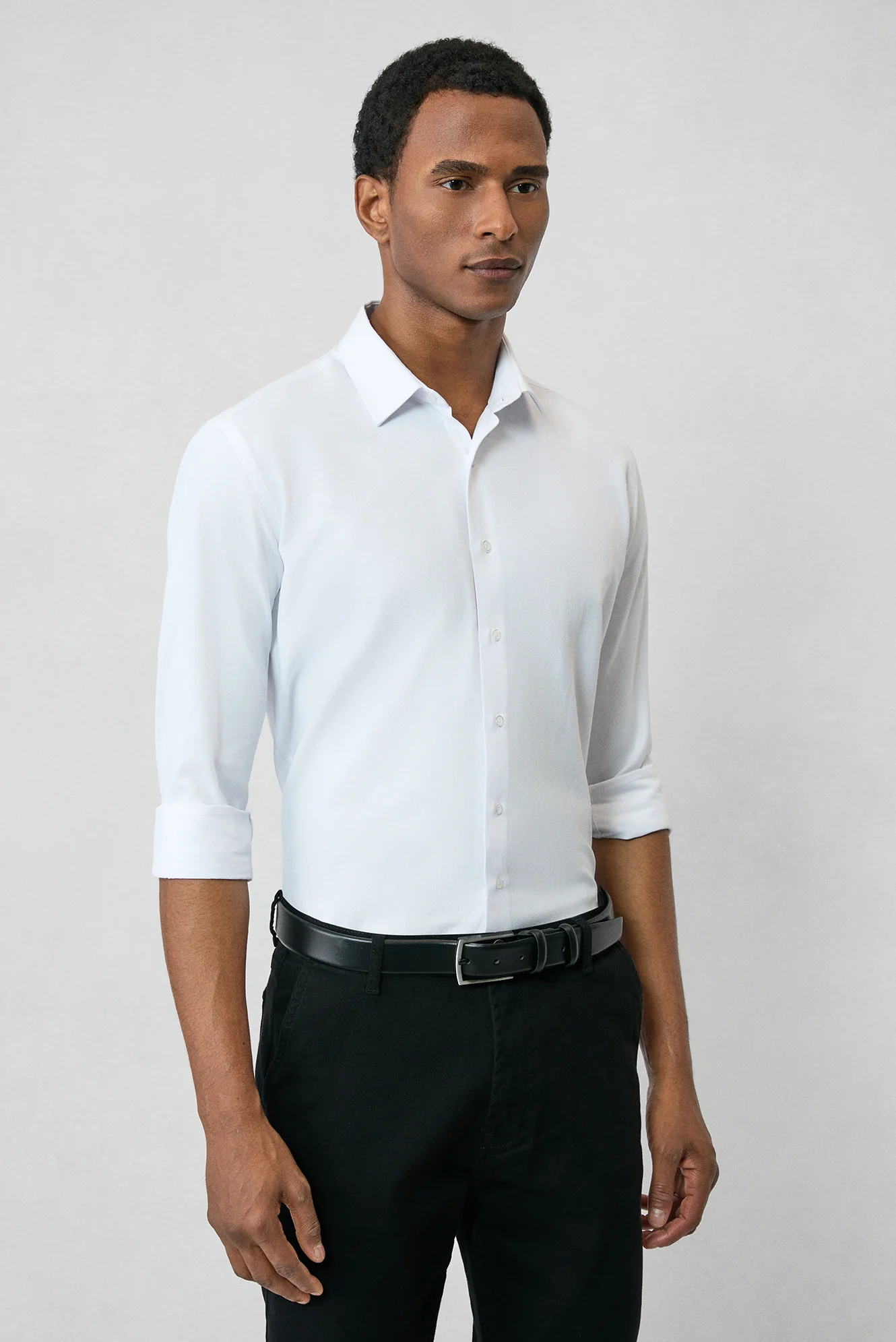 Beyaz Uzun Kol Slim Fit Klasik Yaka Pamuklu Kolay Ütülenebilir Oxford 4 Mevsim Gömlek - Image 5