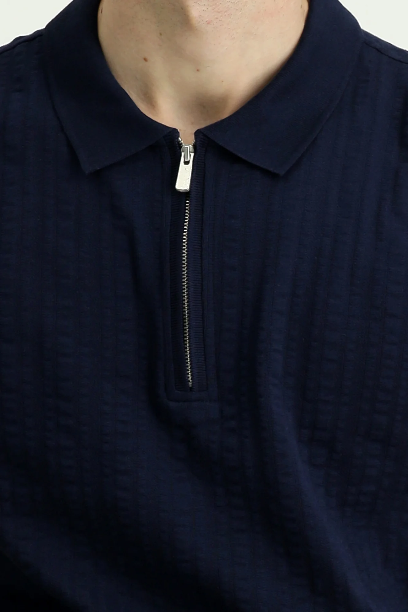 Orta Lacivert Slim Fit Dar Kesim Pamuk Desenli Fermuarlı Polo Yaka Tişört - Image 6