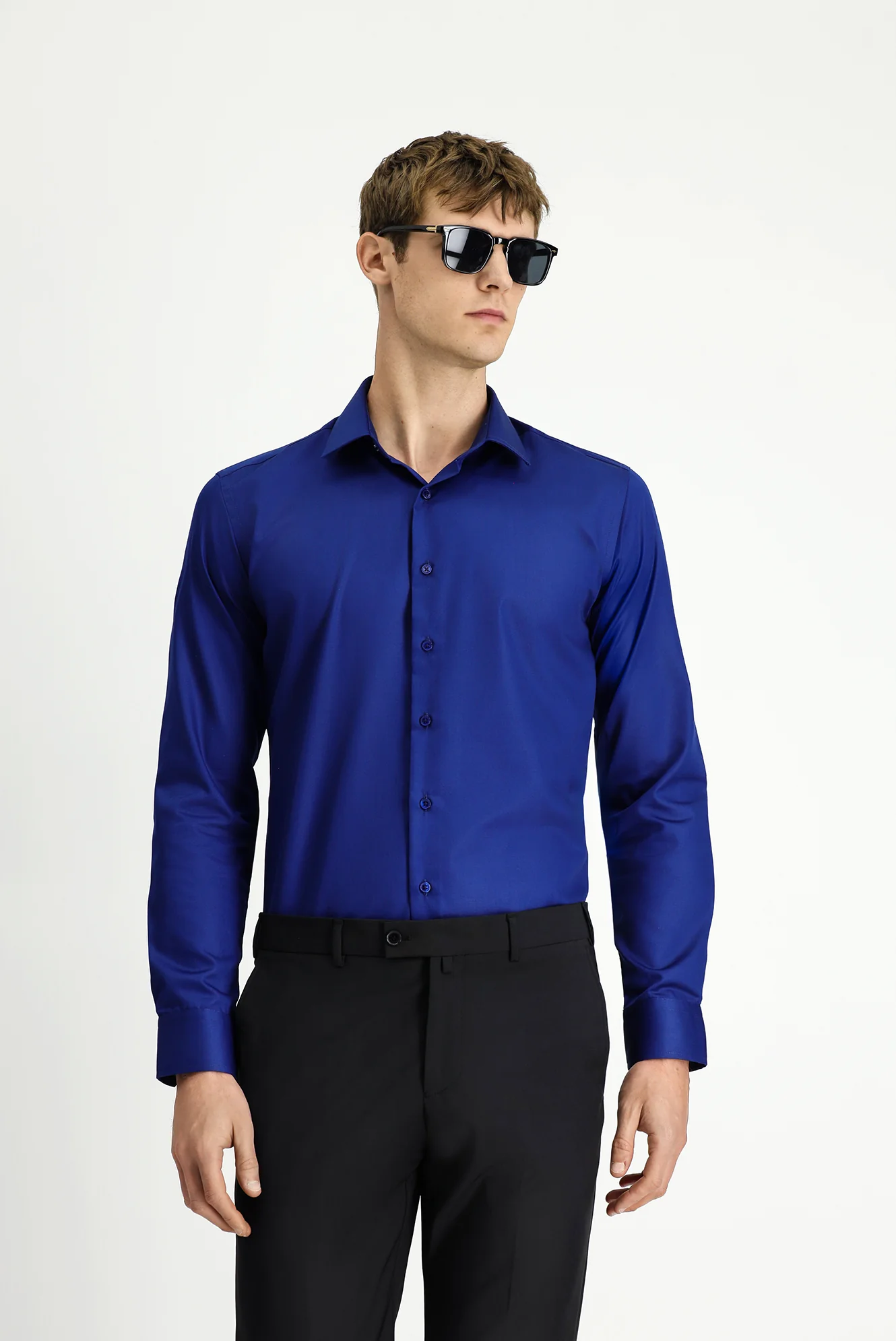 Orta Lacivert Uzun Kol Slim Fit Dar Kesim Klasik Non Iron Pamuklu Gömlek - Image 4