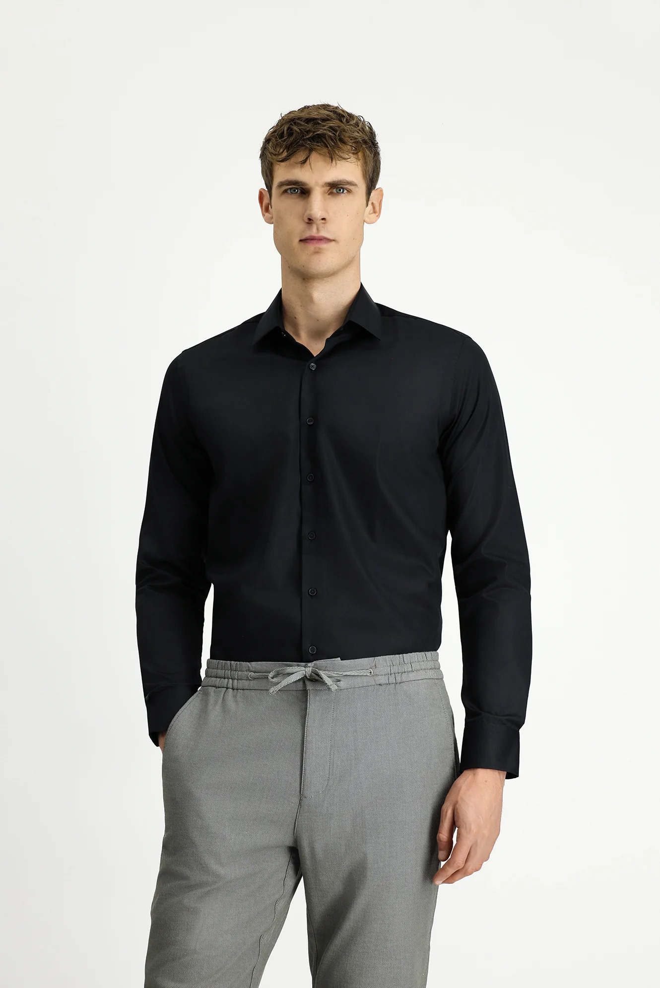 Siyah Uzun Kol Slim Fit Dar Kesim Non Iron Klasik Pamuklu Gömlek - Image 4